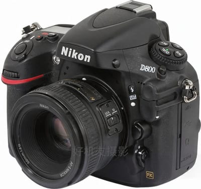 D800